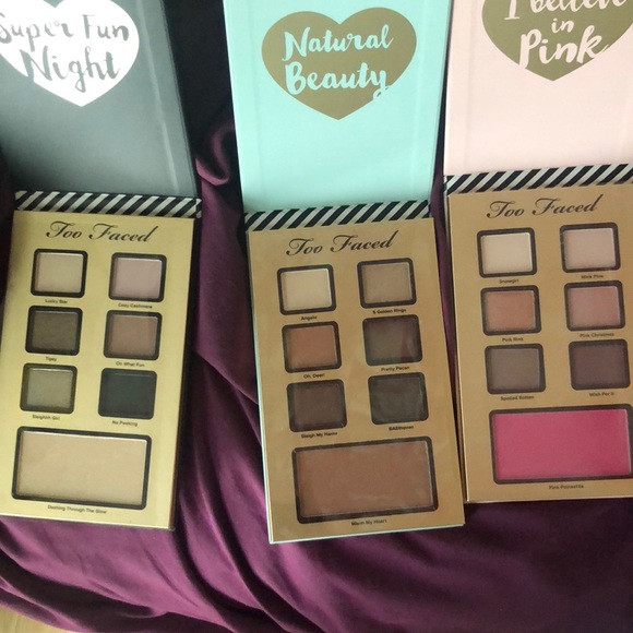 Too Faced Best Year Ever Eye Shadow Christmas Set - Picture 5 of 10